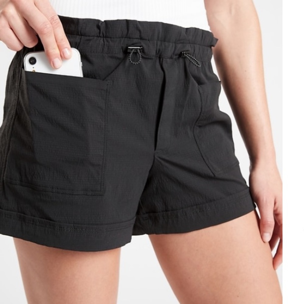 Athleta trekkie paper bag shorts